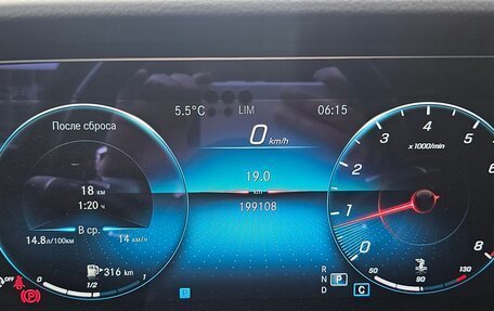 Mercedes-Benz E-Класс, 2022 год, 4 000 000 рублей, 10 фотография