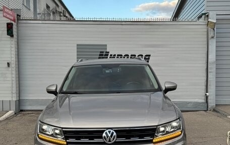 Volkswagen Tiguan II, 2018 год, 2 550 000 рублей, 3 фотография