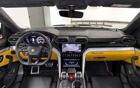 Lamborghini Urus I, 2021 год, 28 800 000 рублей, 10 фотография