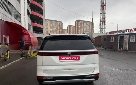 KIA Carnival, 2021 год, 3 300 000 рублей, 6 фотография
