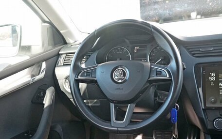 Skoda Octavia, 2018 год, 1 250 000 рублей, 11 фотография
