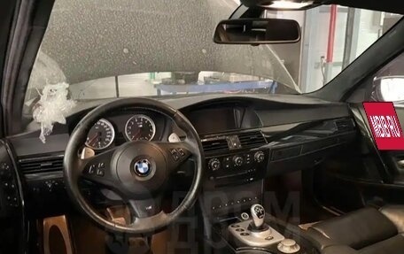 BMW M5, 2005 год, 2 700 000 рублей, 2 фотография