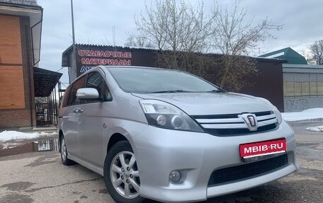 Toyota ISis I, 2013 год, 1 285 000 рублей, 1 фотография