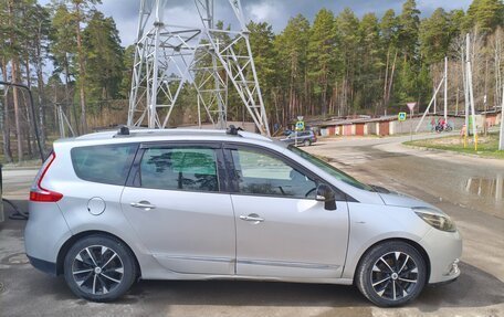 Renault Scenic III, 2016 год, 900 000 рублей, 2 фотография