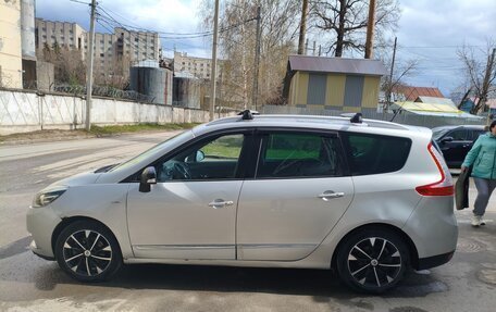 Renault Scenic III, 2016 год, 900 000 рублей, 3 фотография