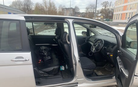 Toyota ISis I, 2013 год, 1 285 000 рублей, 21 фотография