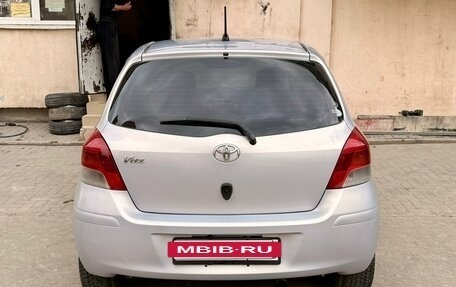 Toyota Vitz, 2010 год, 600 000 рублей, 3 фотография
