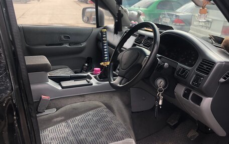 Mazda Bongo Friendee i рестайлинг, 1995 год, 370 000 рублей, 5 фотография