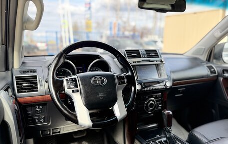 Toyota Land Cruiser Prado 150 рестайлинг 2, 2013 год, 3 000 000 рублей, 17 фотография