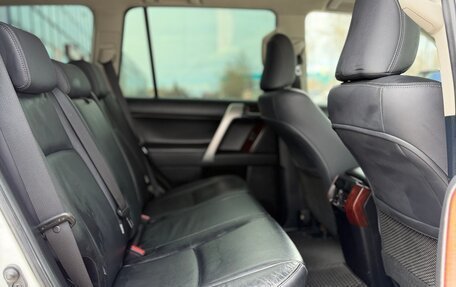 Toyota Land Cruiser Prado 150 рестайлинг 2, 2013 год, 3 000 000 рублей, 20 фотография
