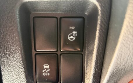 Toyota Land Cruiser Prado 150 рестайлинг 2, 2013 год, 3 000 000 рублей, 22 фотография