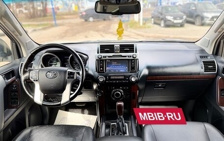 Toyota Land Cruiser Prado 150 рестайлинг 2, 2013 год, 3 000 000 рублей, 18 фотография