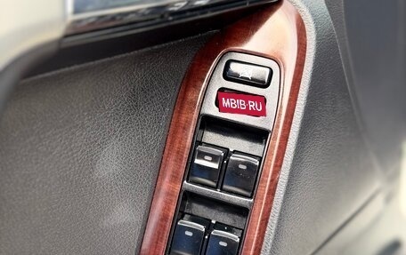 Toyota Land Cruiser Prado 150 рестайлинг 2, 2013 год, 3 000 000 рублей, 24 фотография