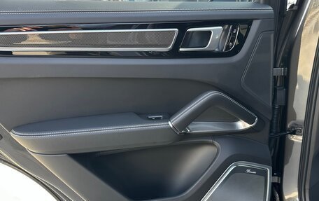 Porsche Cayenne III, 2019 год, 16 500 000 рублей, 25 фотография