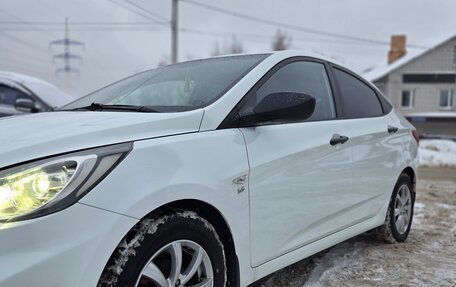 Hyundai Solaris II рестайлинг, 2013 год, 785 000 рублей, 2 фотография