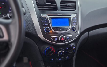 Hyundai Solaris II рестайлинг, 2013 год, 785 000 рублей, 14 фотография