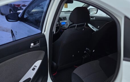 Hyundai Solaris II рестайлинг, 2013 год, 785 000 рублей, 11 фотография