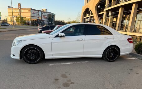Mercedes-Benz E-Класс, 2012 год, 1 590 000 рублей, 2 фотография