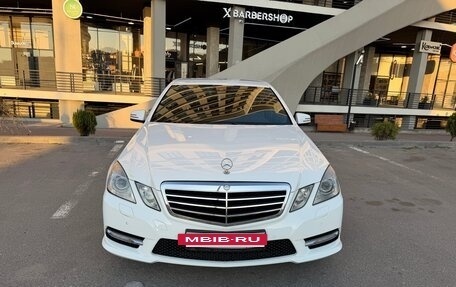 Mercedes-Benz E-Класс, 2012 год, 1 590 000 рублей, 3 фотография