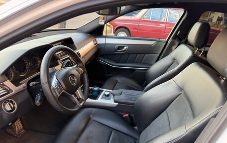 Mercedes-Benz E-Класс, 2012 год, 1 590 000 рублей, 12 фотография