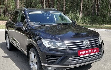 Volkswagen Touareg III, 2015 год, 2 850 000 рублей, 3 фотография
