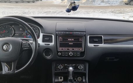 Volkswagen Touareg III, 2015 год, 2 850 000 рублей, 11 фотография