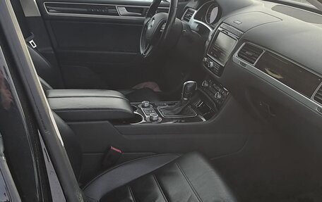 Volkswagen Touareg III, 2015 год, 2 850 000 рублей, 13 фотография