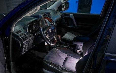 Toyota Land Cruiser Prado 150 рестайлинг 2, 2012 год, 2 930 000 рублей, 10 фотография
