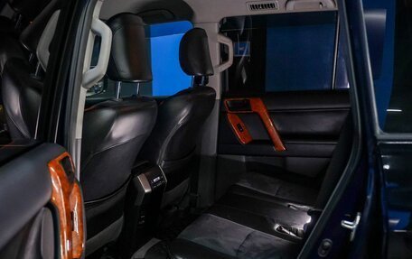 Toyota Land Cruiser Prado 150 рестайлинг 2, 2012 год, 2 930 000 рублей, 13 фотография