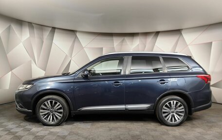 Mitsubishi Outlander III рестайлинг 3, 2019 год, 2 093 000 рублей, 5 фотография