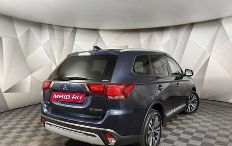 Mitsubishi Outlander III рестайлинг 3, 2019 год, 2 093 000 рублей, 2 фотография