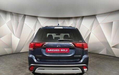 Mitsubishi Outlander III рестайлинг 3, 2019 год, 2 093 000 рублей, 8 фотография