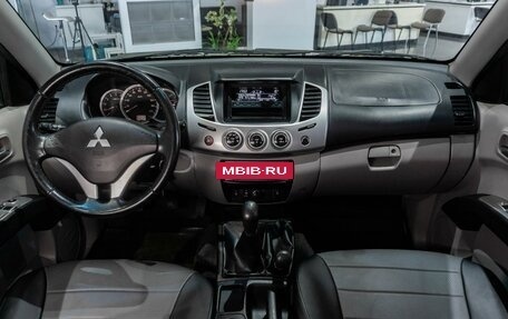 Mitsubishi L200 IV рестайлинг, 2013 год, 1 569 000 рублей, 12 фотография