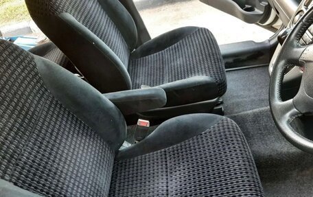 Honda Stream I рестайлинг, 2002 год, 269 000 рублей, 22 фотография
