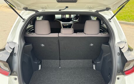 Toyota Yaris, 2020 год, 1 550 000 рублей, 10 фотография