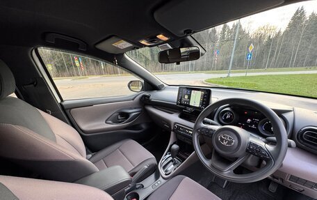 Toyota Yaris, 2020 год, 1 550 000 рублей, 9 фотография