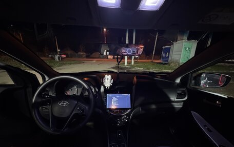 Hyundai Solaris II рестайлинг, 2015 год, 620 000 рублей, 6 фотография