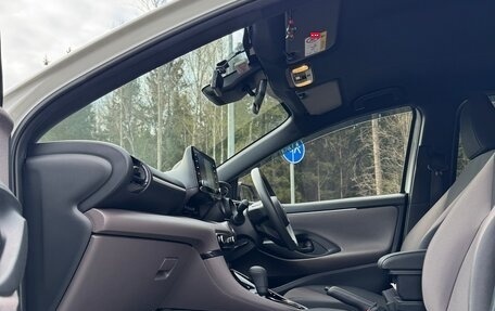Toyota Yaris, 2020 год, 1 550 000 рублей, 8 фотография