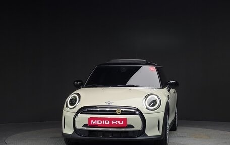 MINI Hatch, 2022 год, 2 315 000 рублей, 1 фотография