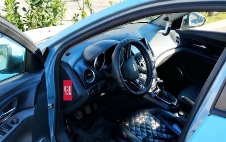 Chevrolet Cruze II, 2010 год, 620 000 рублей, 2 фотография