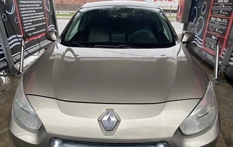 Renault Fluence I, 2010 год, 715 000 рублей, 2 фотография