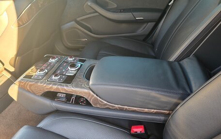 Audi A8, 2014 год, 2 400 000 рублей, 12 фотография