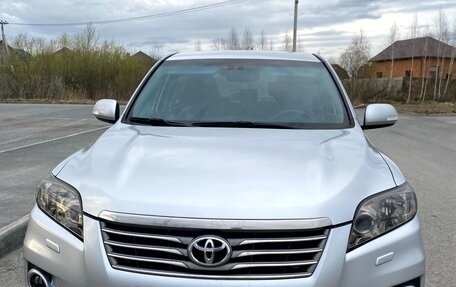Toyota RAV4, 2011 год, 1 610 000 рублей, 2 фотография