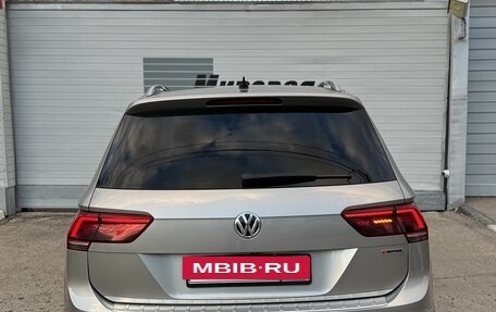 Volkswagen Tiguan II, 2018 год, 2 550 000 рублей, 6 фотография