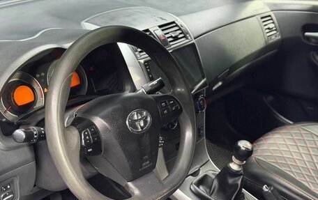 Toyota Corolla, 2011 год, 800 000 рублей, 12 фотография