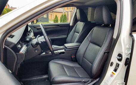 Lexus ES VII, 2017 год, 2 999 777 рублей, 19 фотография