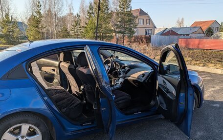 Chevrolet Cruze II, 2011 год, 560 000 рублей, 7 фотография