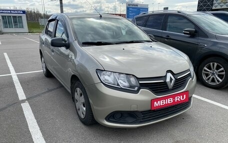 Renault Logan II, 2015 год, 595 000 рублей, 2 фотография