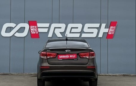 KIA Rio III рестайлинг, 2017 год, 989 000 рублей, 4 фотография