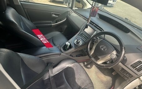 Toyota Prius, 2011 год, 900 000 рублей, 6 фотография